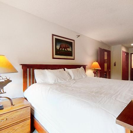 Skycrest Villa Big Sky Room photo