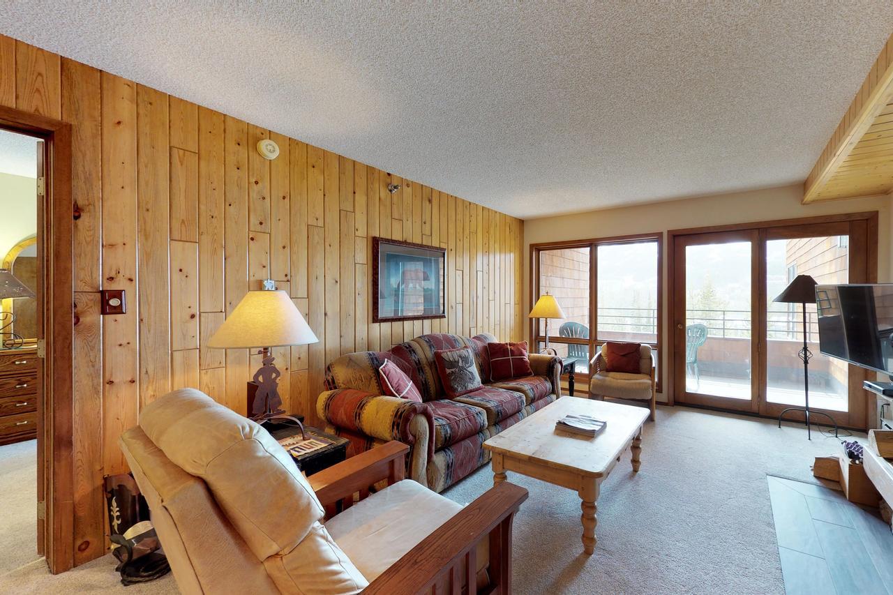 Skycrest Villa Big Sky Exterior photo